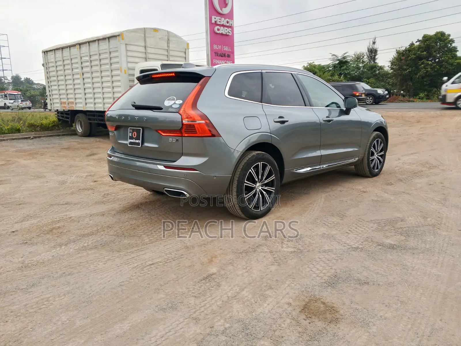 Volvo XC60 2021 Gray
