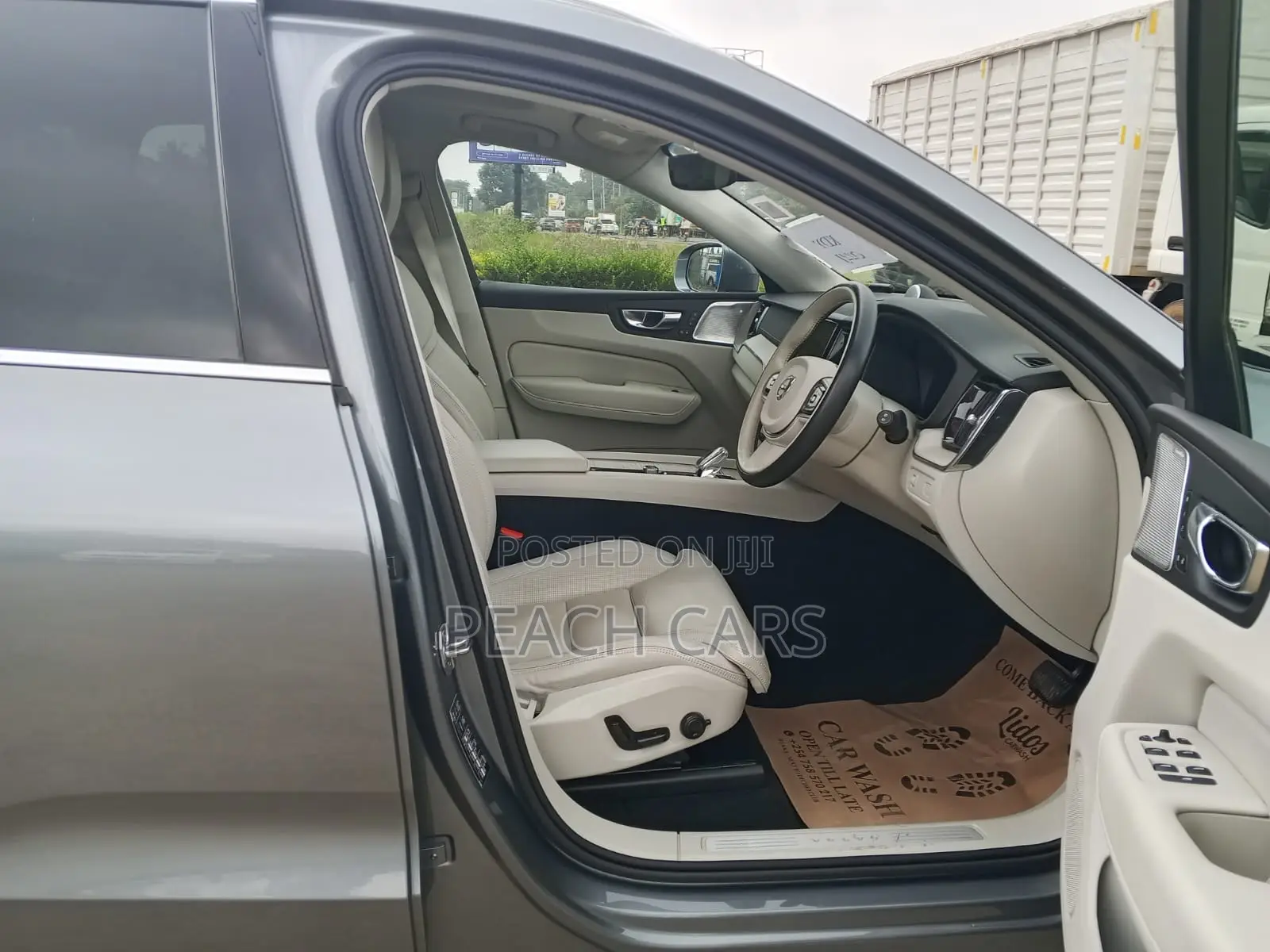 Volvo XC60 2021 Gray