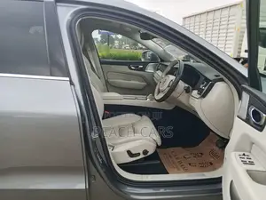 Volvo XC60 2021 Gray