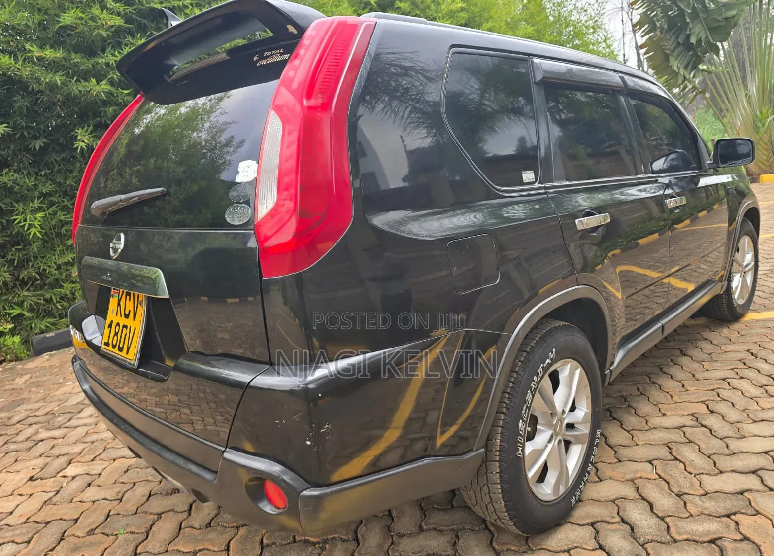 Nissan X-Trail 2012 Black