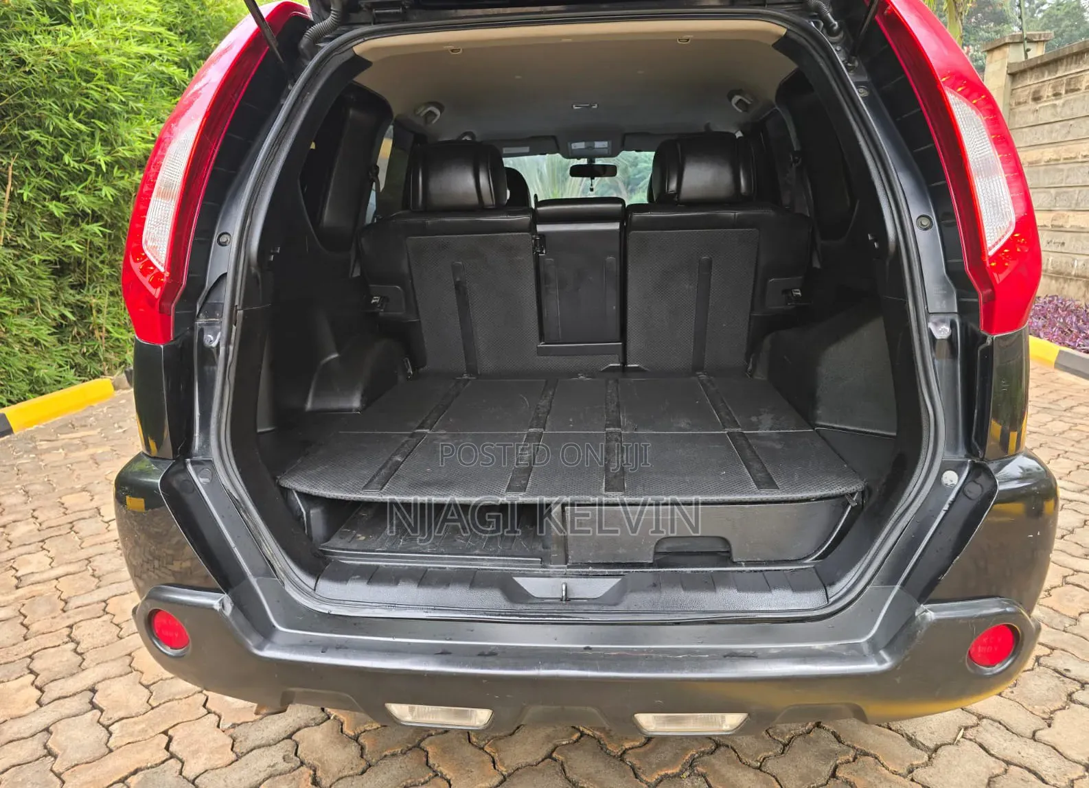 Nissan X-Trail 2012 Black