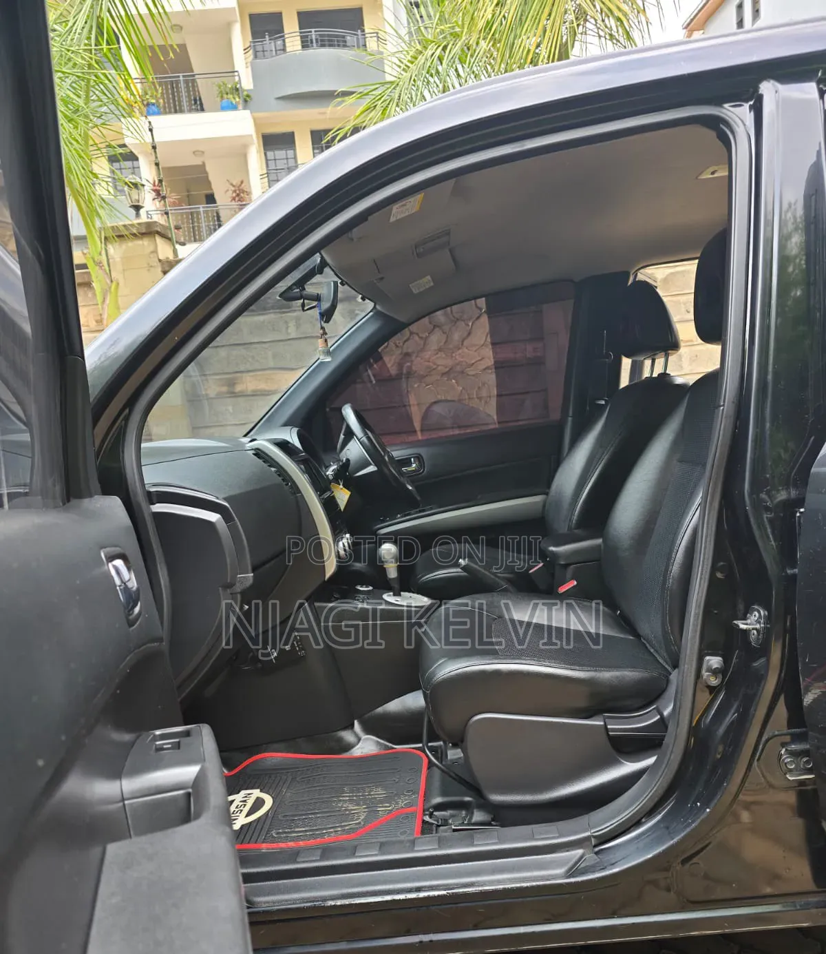Nissan X-Trail 2012 Black