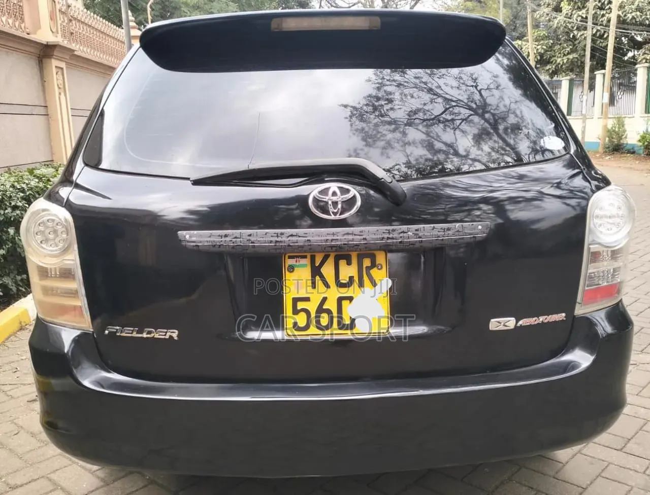 Toyota Corolla Fielder 2011 Black