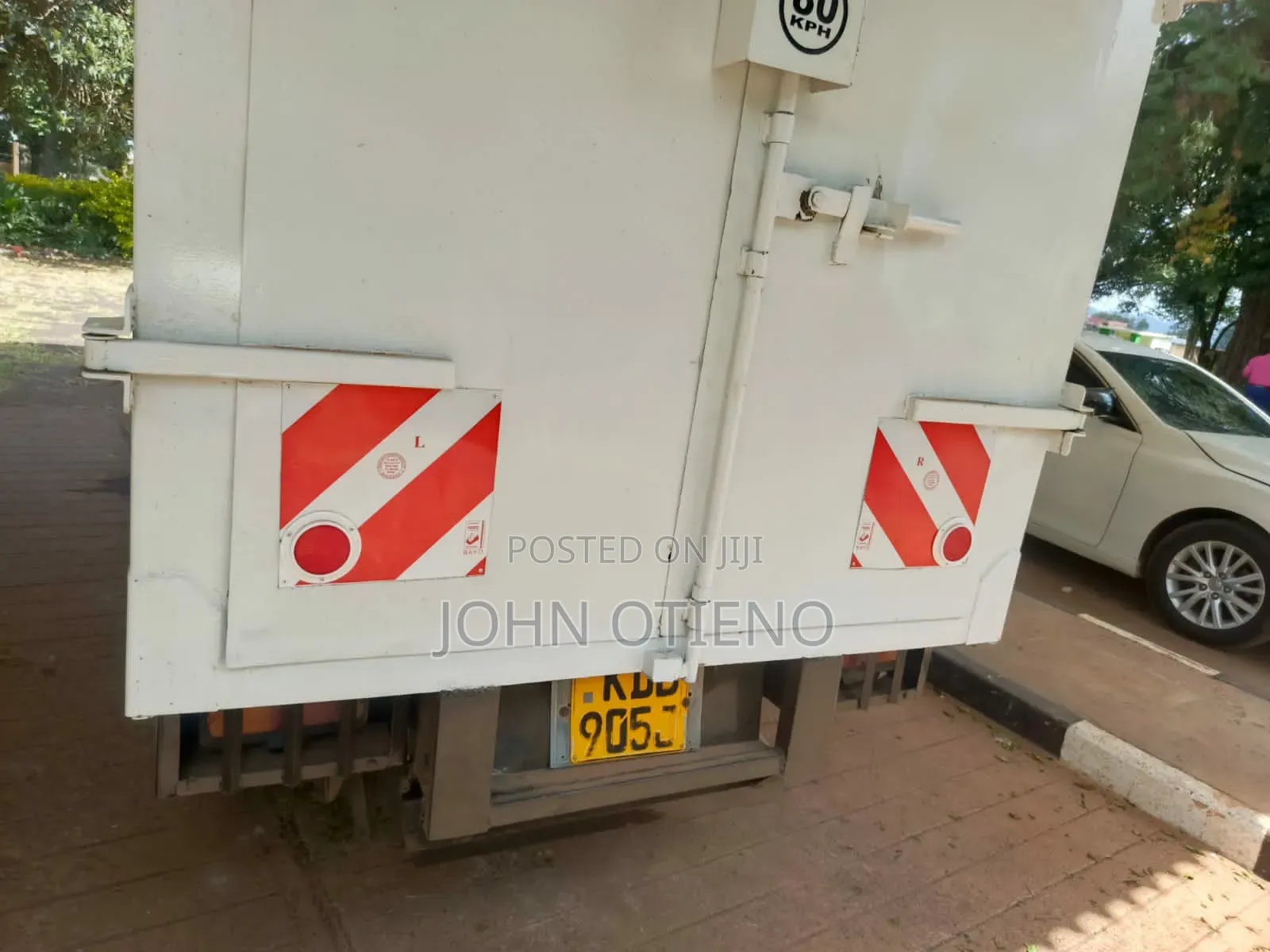 Toyota Dyna 2013 White