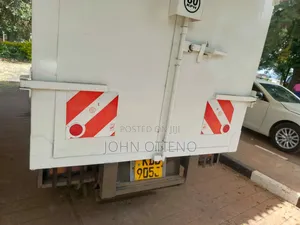 Toyota Dyna 2013 White