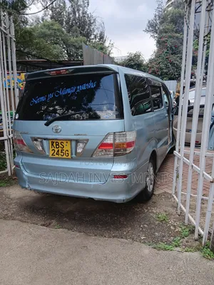 Toyota Estima 2005 Blue