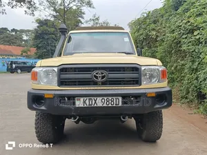 Toyota Land Cruiser 2005 Beige