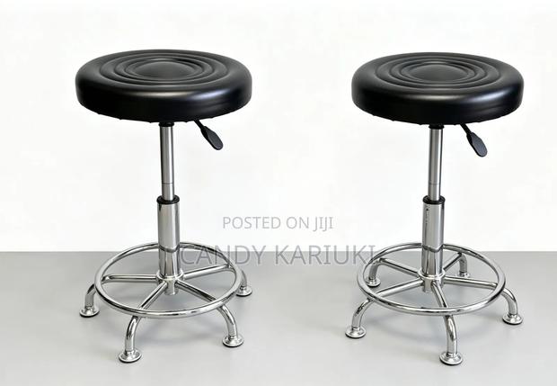 Adjustable Industrial/Laboratory Stool