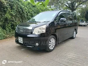 Toyota Noah 2012 Black
