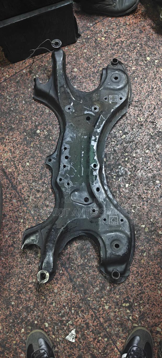 Cross Member for Toyota Noah Old Model - main view