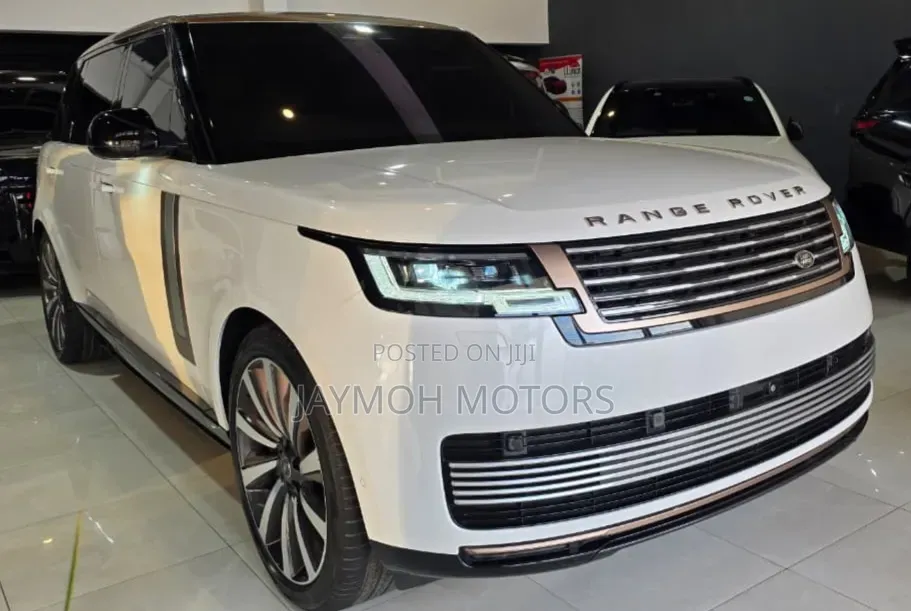 Land Rover Range Rover Vogue 2024 Gold