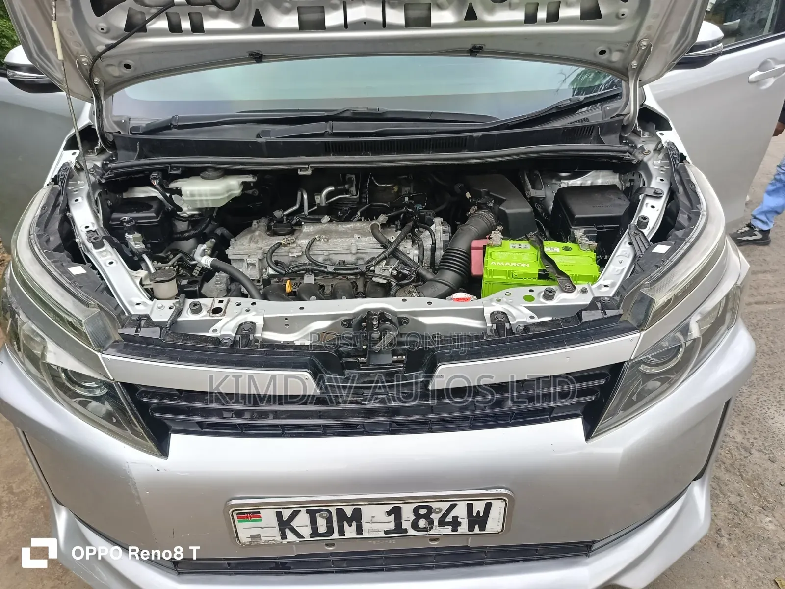 Toyota Voxy 2016 Silver