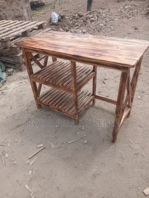 Pallet Kitchen Table