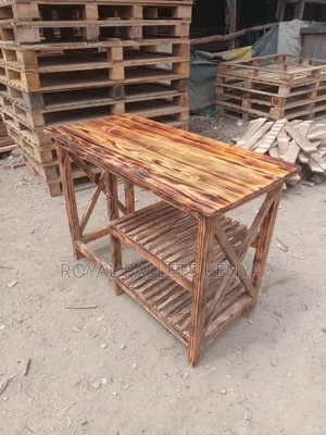 Pallet Kitchen Table