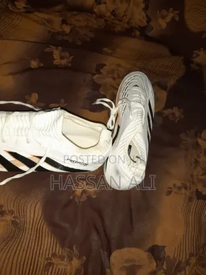 Sports Shoes