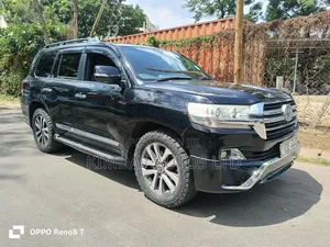 Toyota Land Cruiser 2016 Black