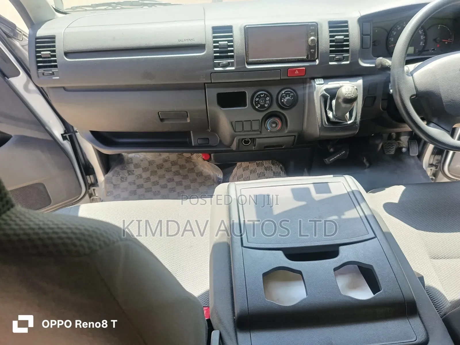 Toyota HiAce 2017 Silver