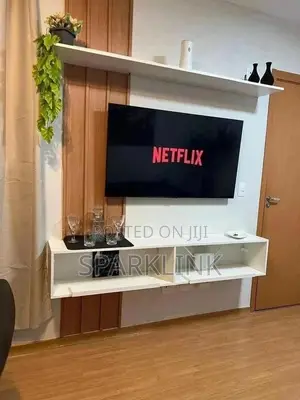 Clearance Wallpaper Installation