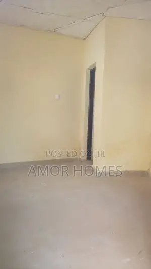 Shop to Let
