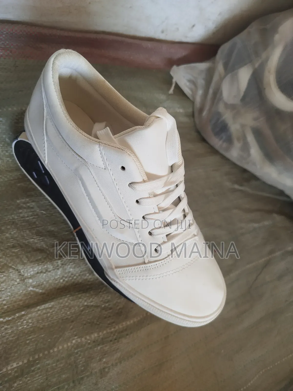 Unisex Cream Canvas