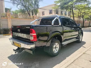 Toyota Hilux 2008 Black
