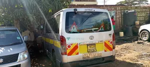 Toyota HiAce 2011 Silver