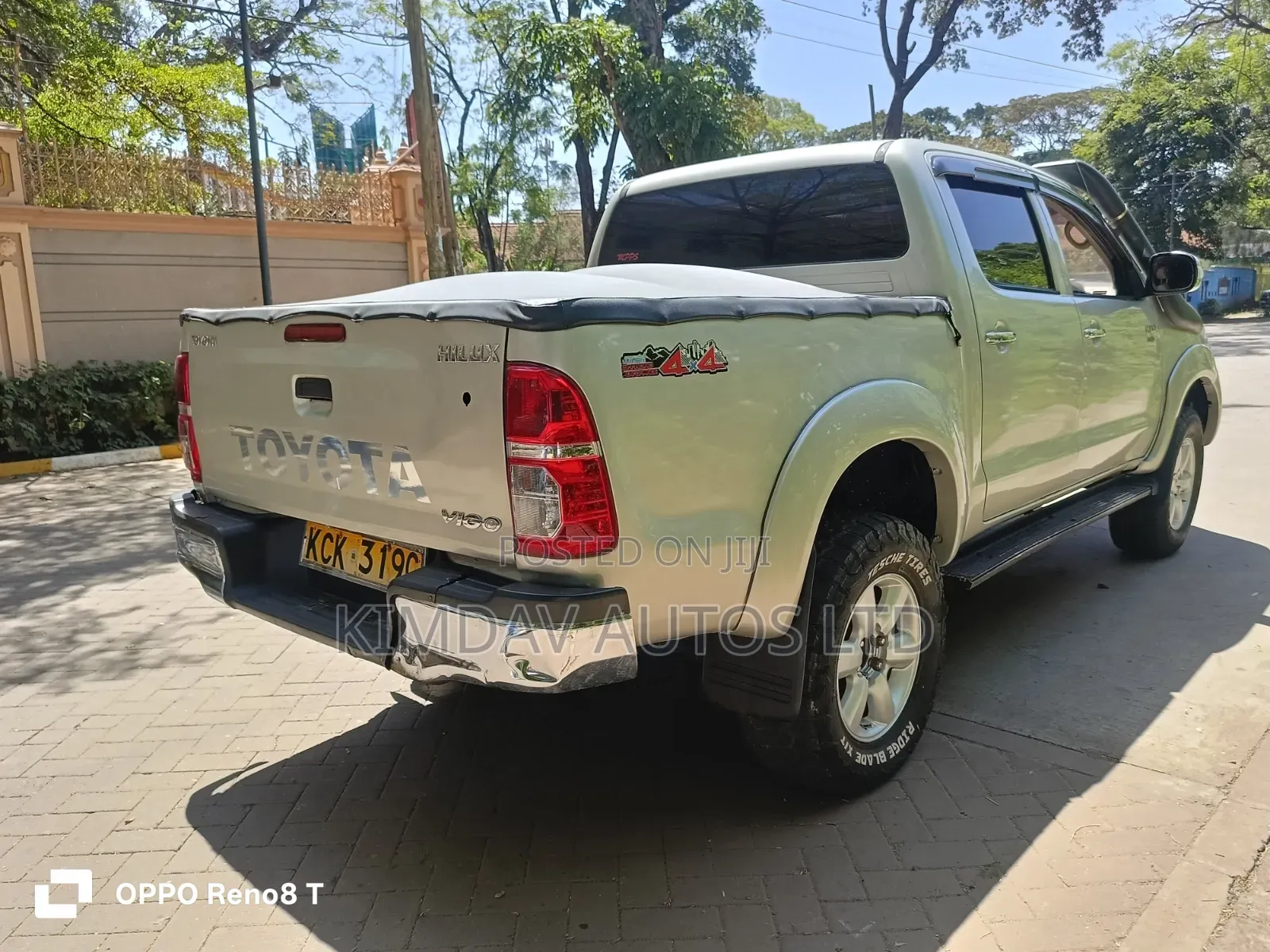 Toyota Hilux 2009 Silver