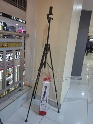 3366 Portable Aluminum Tripod Stand for Live Streaming