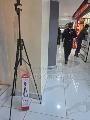 3366 Lightweight Tripod Stand for Photography and Vlogs