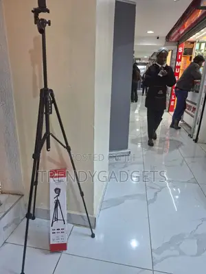 3366 Lightweight Tripod Stand for Photography and Vlogs