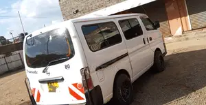 Nissan Caravan (Urvan) 2018 White