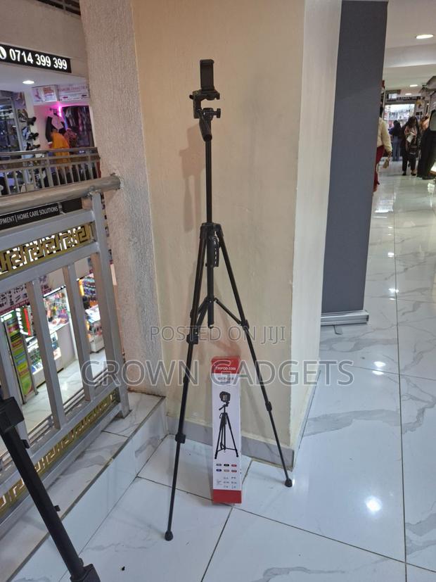 3366 Foldable Camera Tripod With 3-Way Pan Head