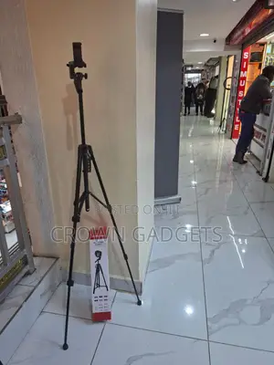 3366 Foldable Camera Tripod With 3-Way Pan Head