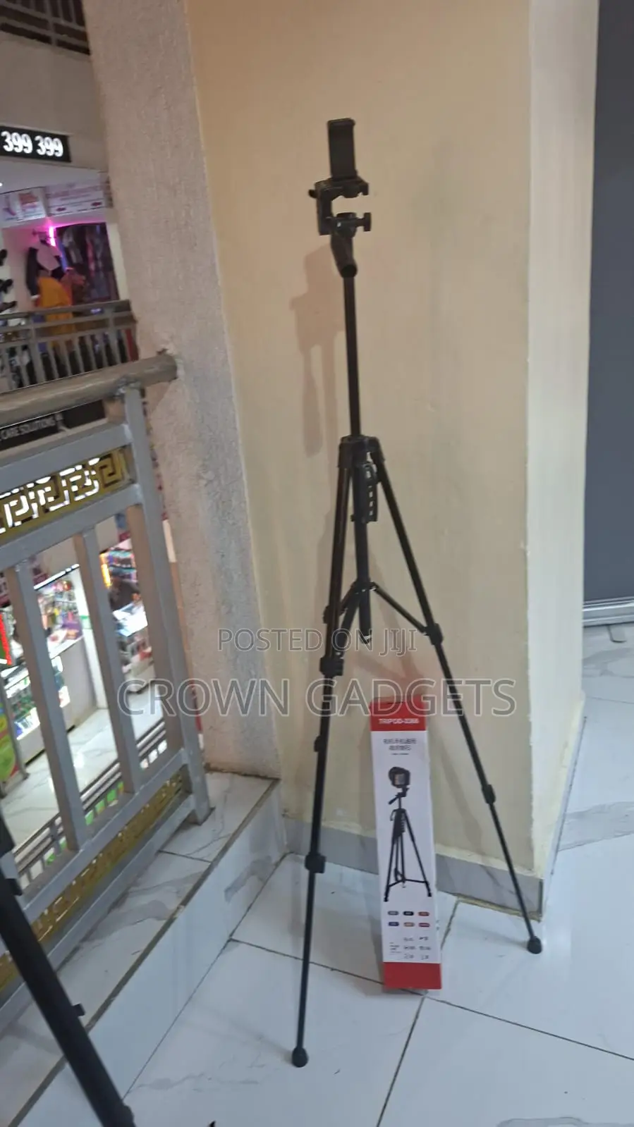 3366 Foldable Camera Tripod With 3-Way Pan Head