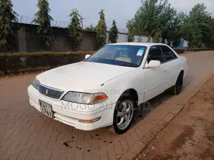 Toyota Mark II 2000 White