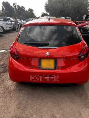 Peugeot 208 2017 Orange