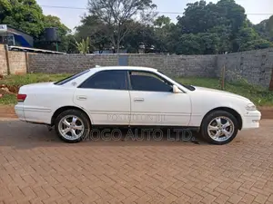 Toyota Mark II 2000 White
