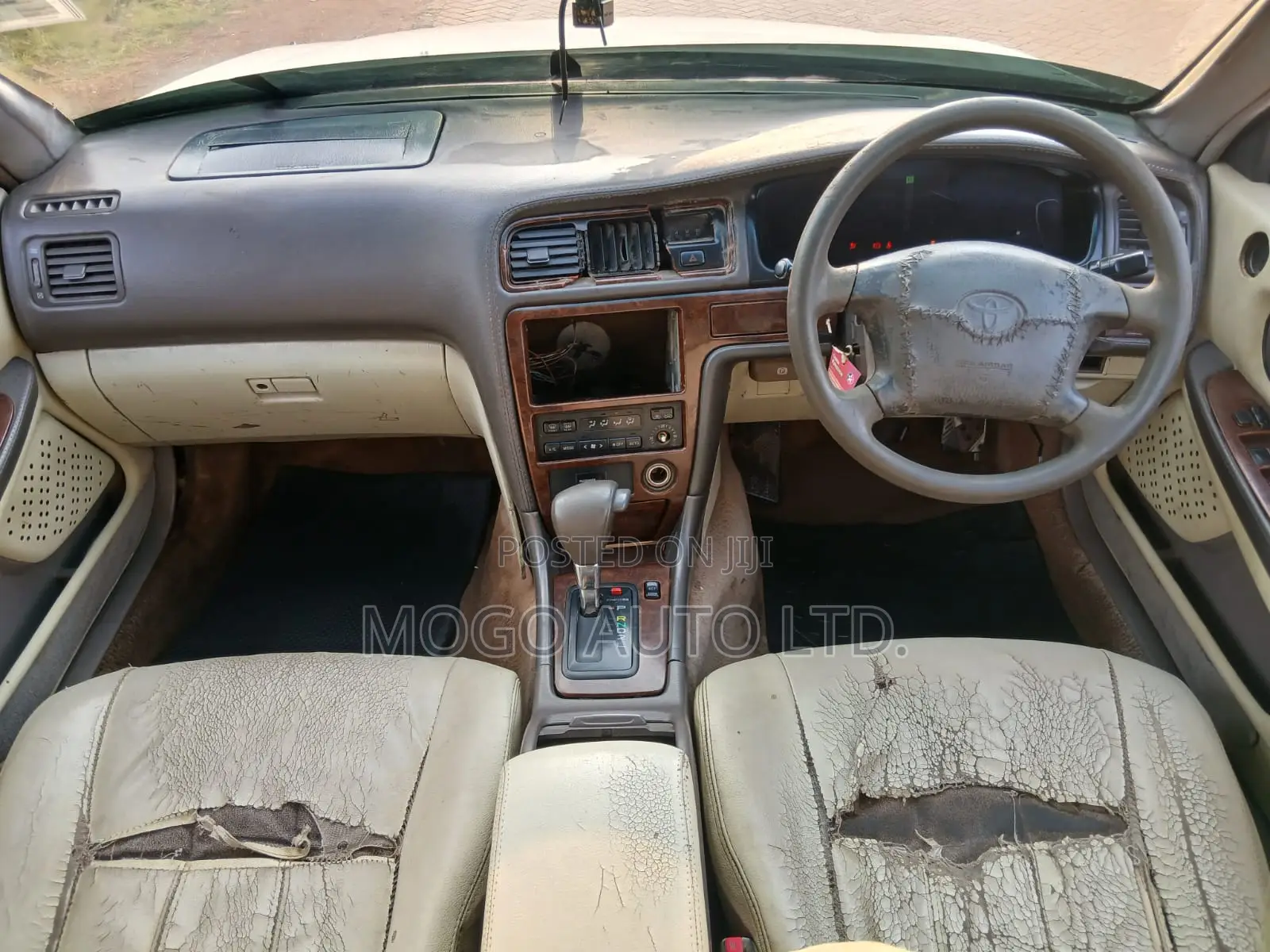 Toyota Mark II 2000 White