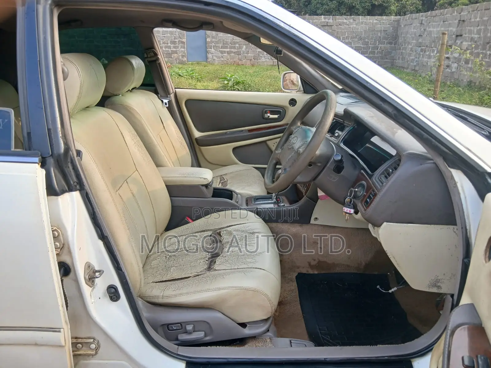 Toyota Mark II 2000 White