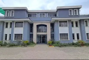 3bdrm Maisonette in Gateway Mall Area for rent