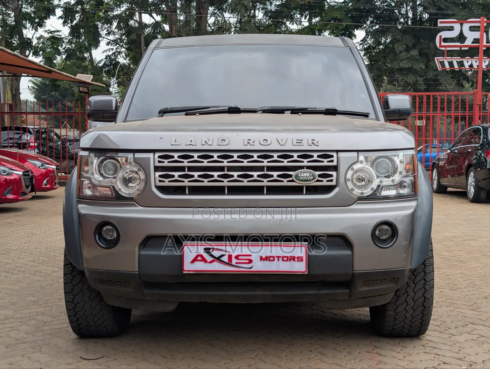 Land Rover Discovery 2011 Gray