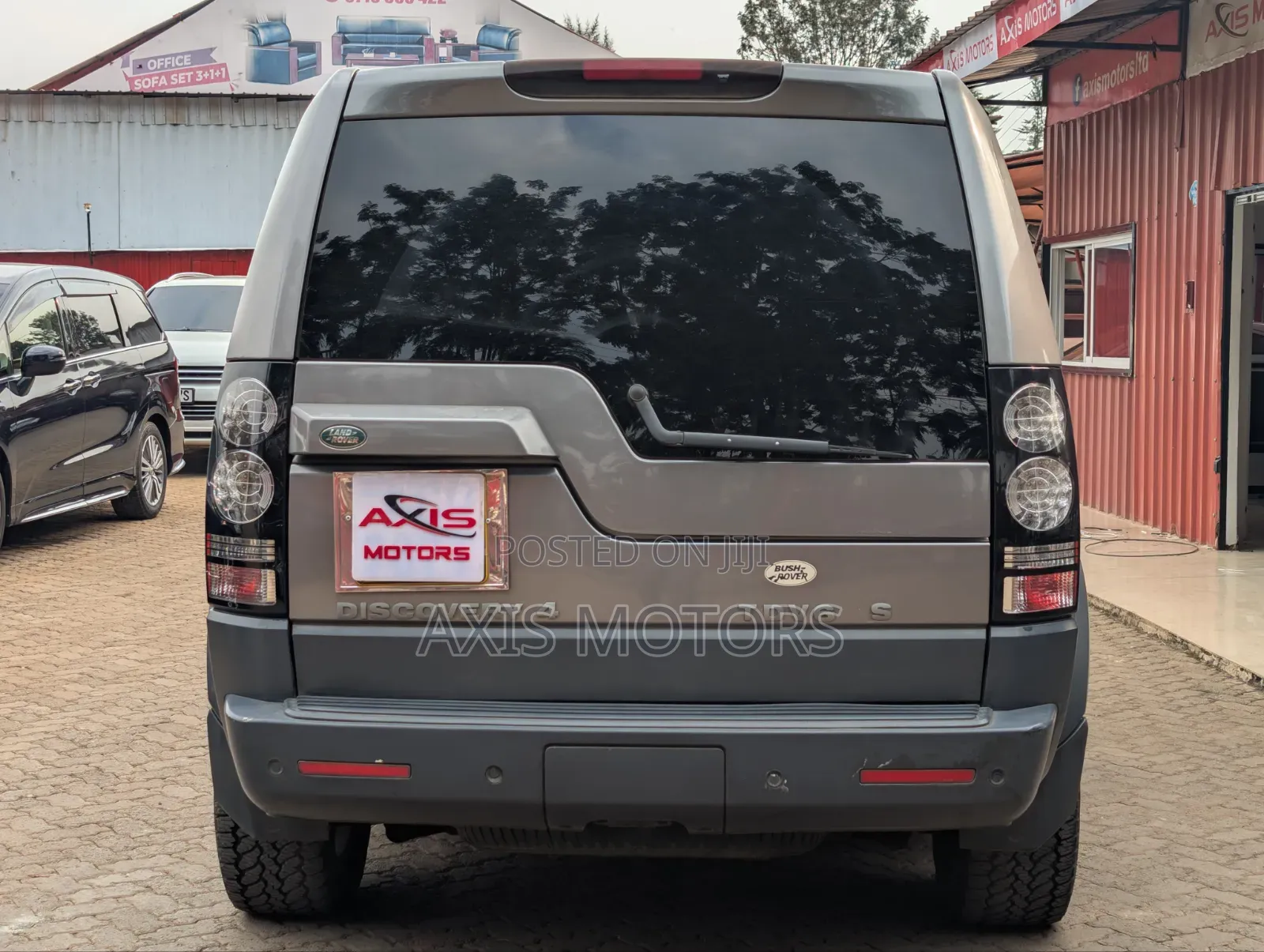 Land Rover Discovery 2011 Gray