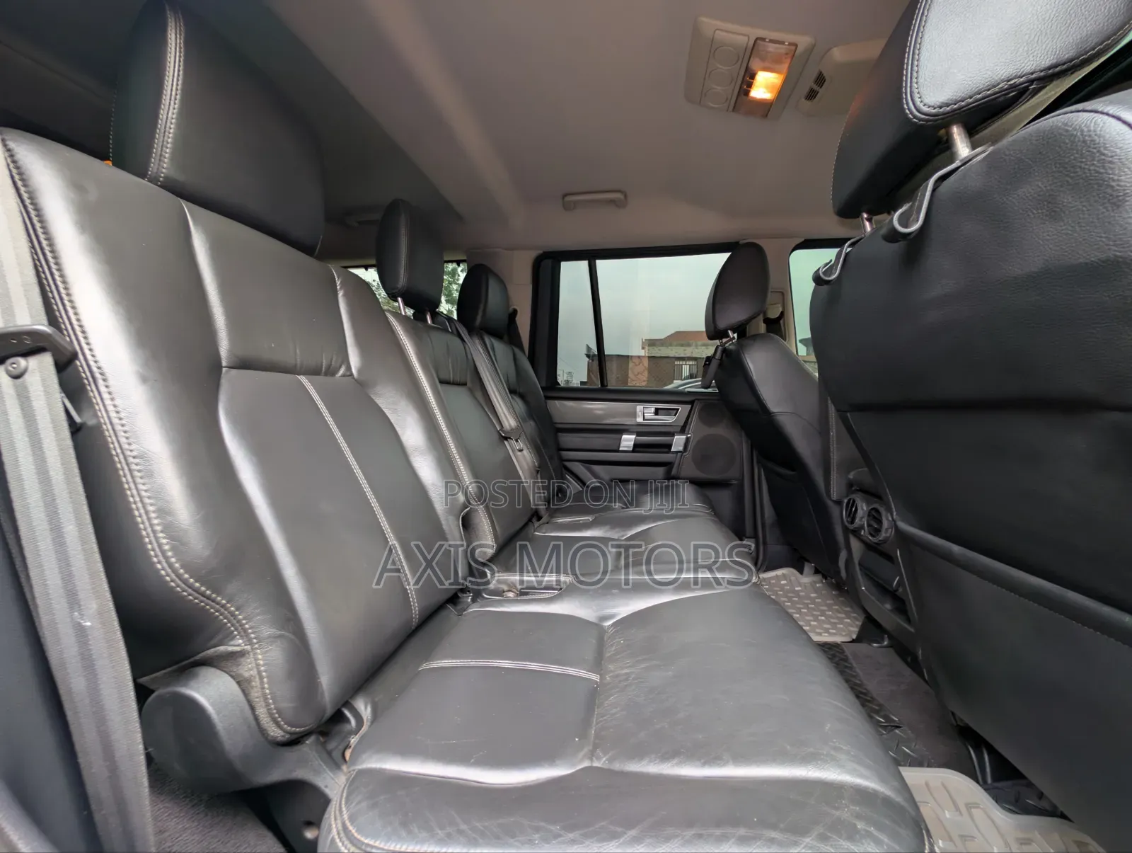 Land Rover Discovery 2011 Gray