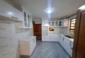 Mini Flat in Gateway Mall Area for rent