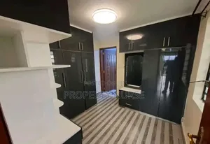 Mini Flat in Gateway Mall Area for rent