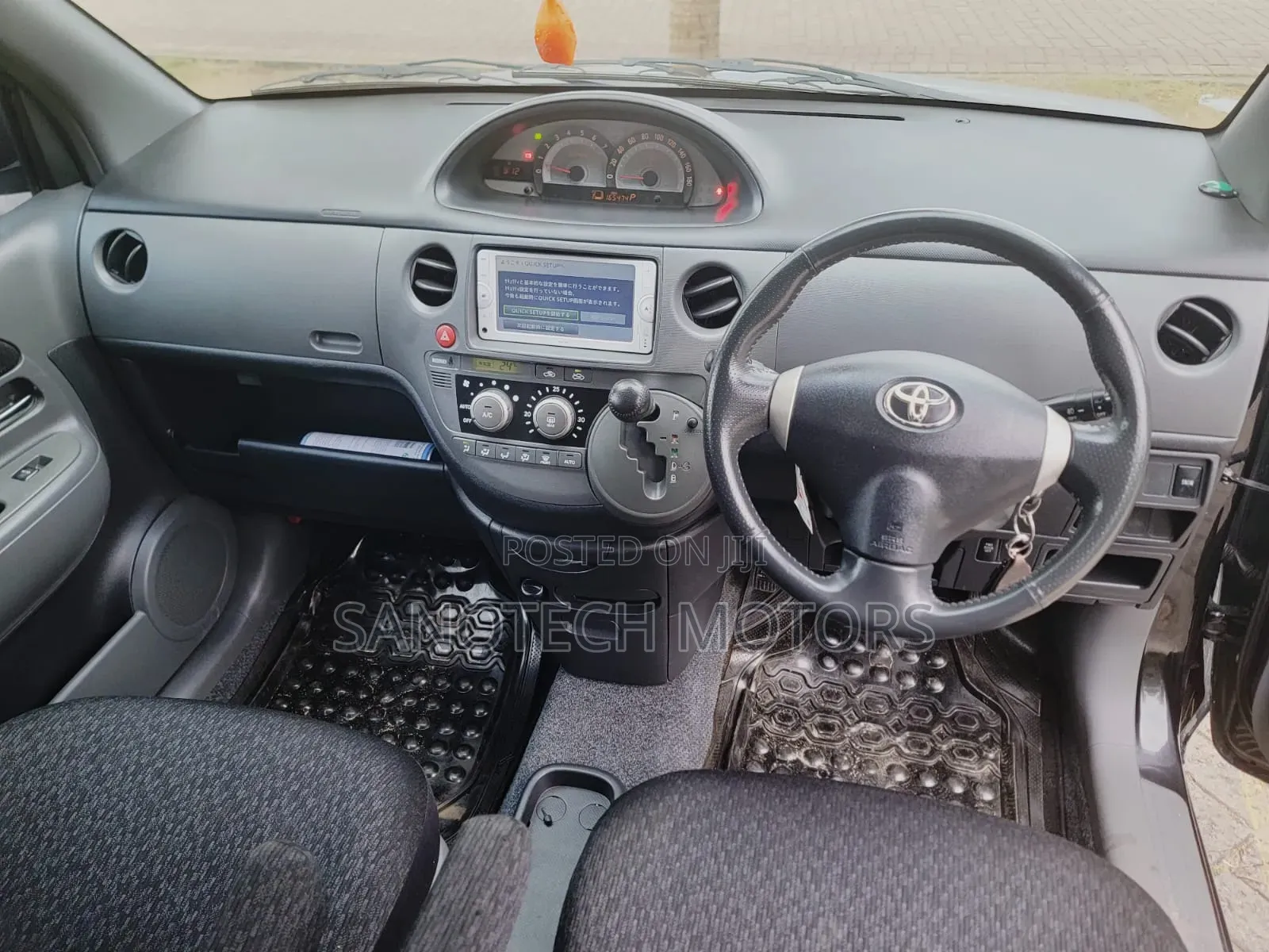 Toyota Sienta 2013 Black