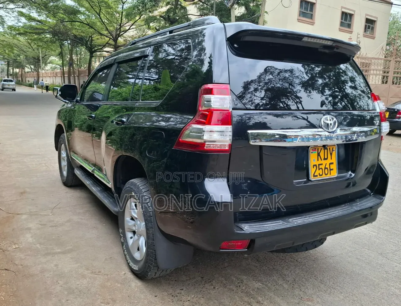 Toyota Land Cruiser Prado 2011 Black