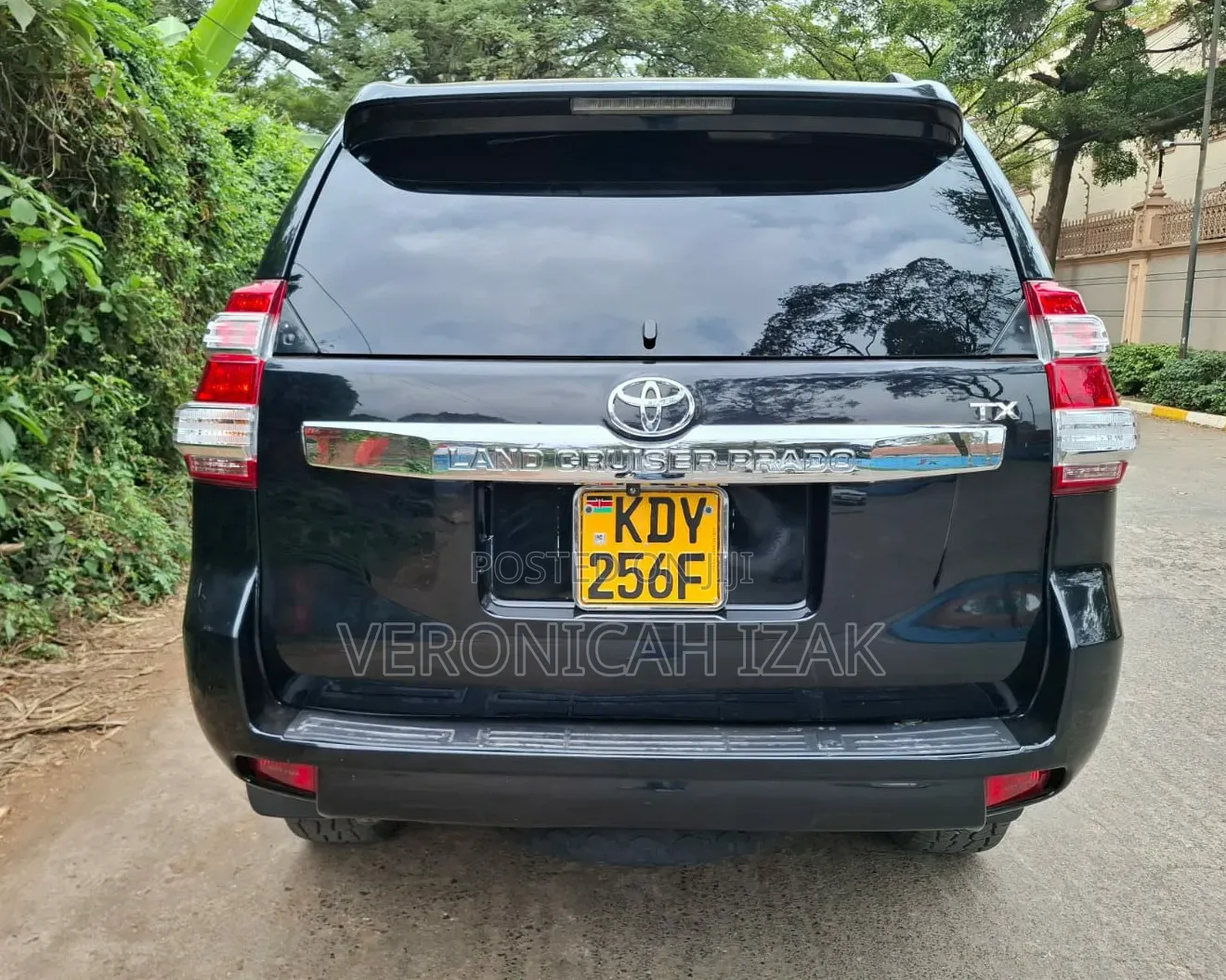 Toyota Land Cruiser Prado 2011 Black