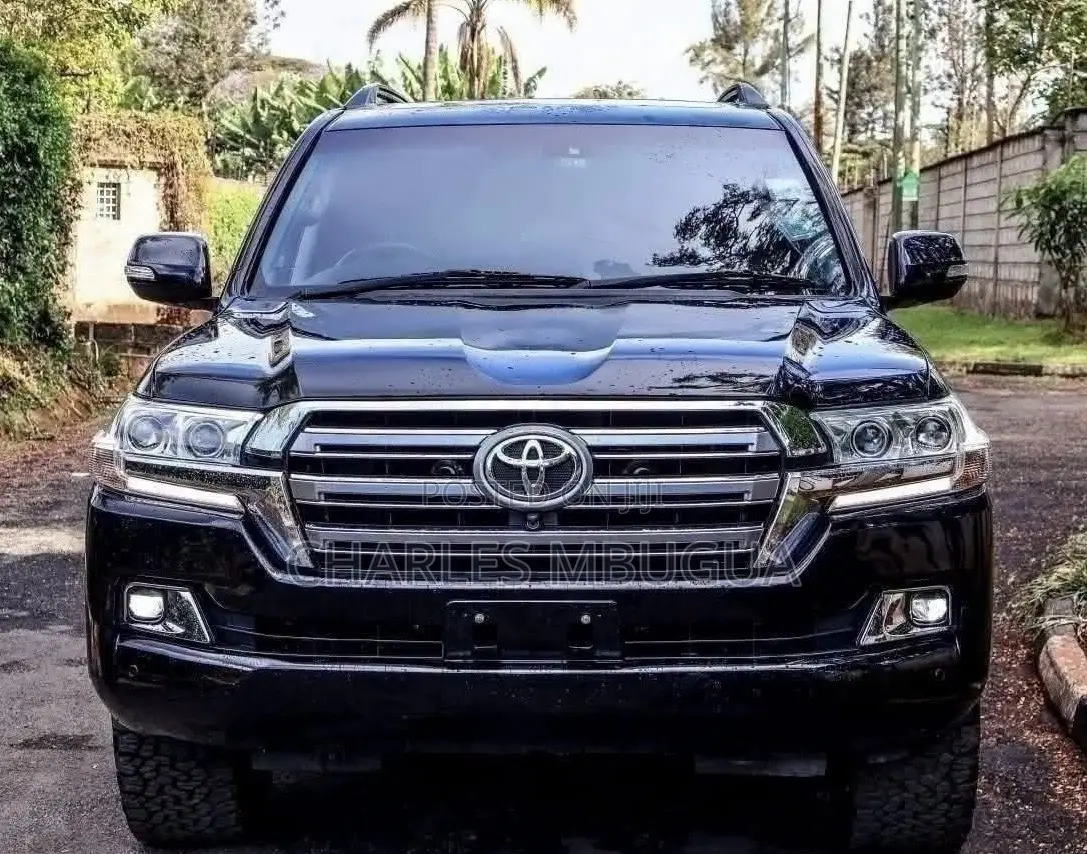 Toyota Land Cruiser 4.6 V8 GX 2014 Black