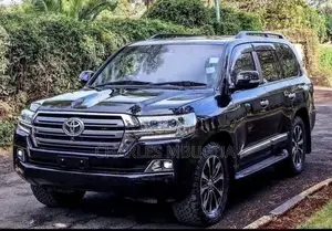 Toyota Land Cruiser 4.6 V8 GX 2014 Black